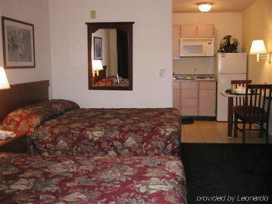 Intown Suites Extended Stay Greensboro Nc - Lanada Quarto foto